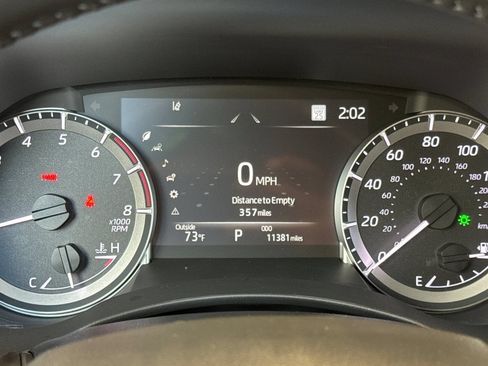 Certified 2024 Toyota Highlander XLE FWD image 34