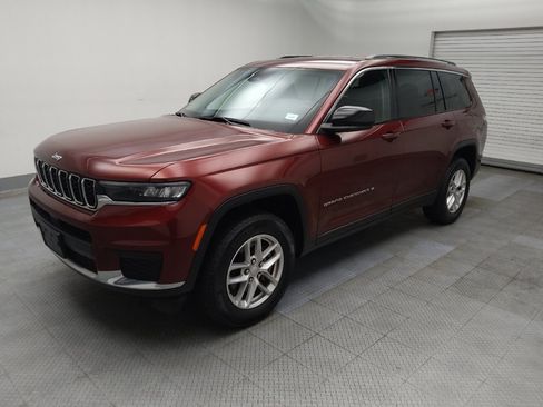 Used 2023 Jeep Grand Cherokee L Laredo AWD/4WD image 2