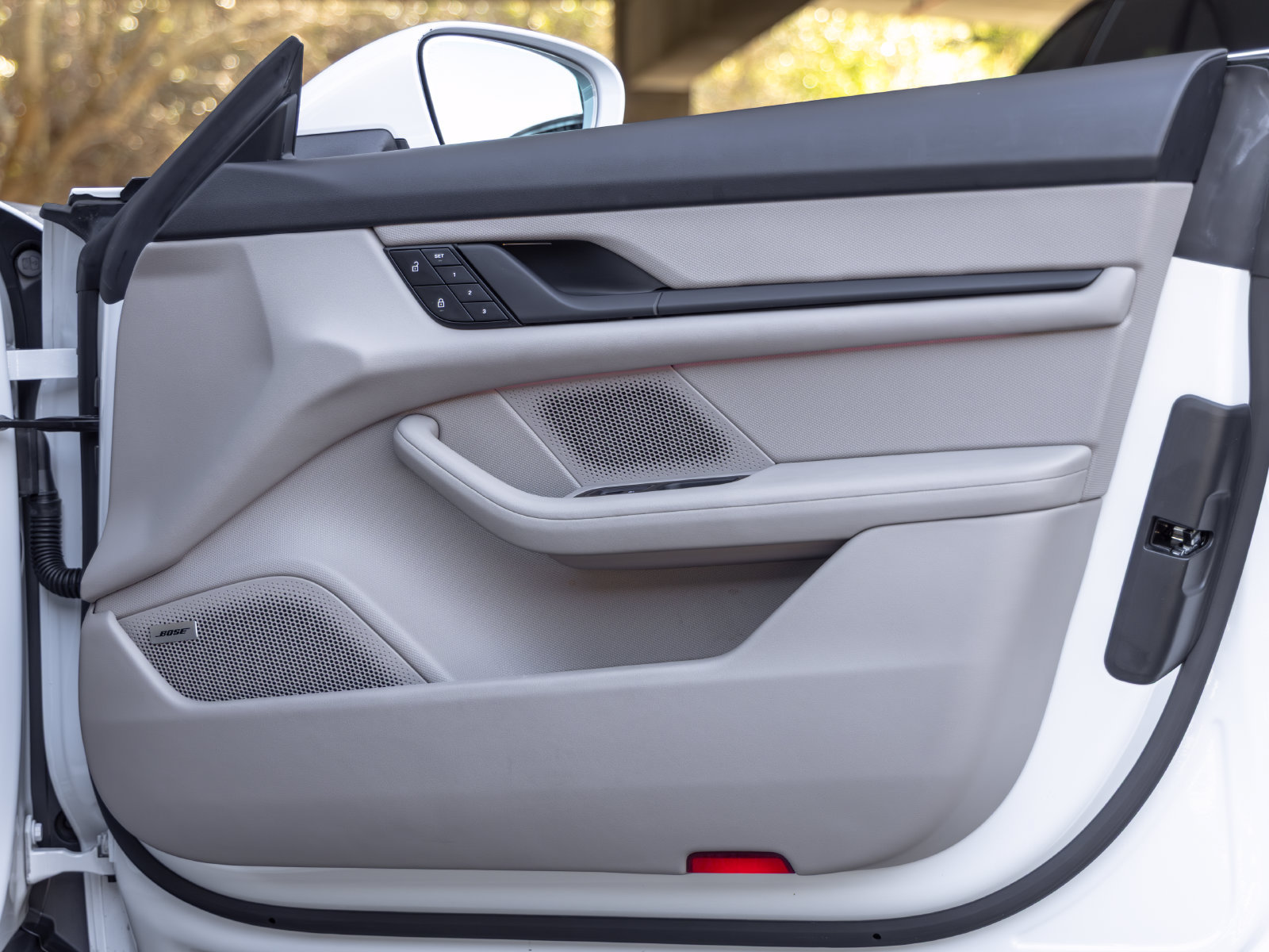 Certified 2022 Porsche Taycan 4S AWD/4WD image 48