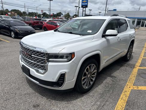 Used 2023 GMC Acadia Denali AWD/4WD image 4