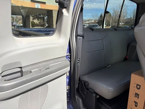 Used 2003 Ford F350 Lariat image 22