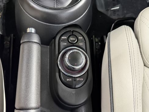 Used 2024 MINI Cooper S w/ Signature Upholstery Package FWD image 22