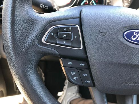 Used 2018 Ford Escape SE w/ SE Sync 3 Package AWD/4WD image 22