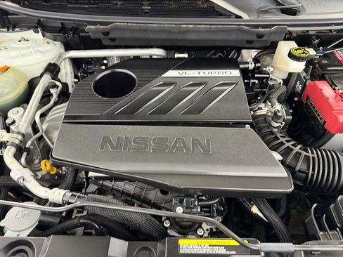 Used 2023 Nissan Rogue SL w/ SL Premium Package image 37