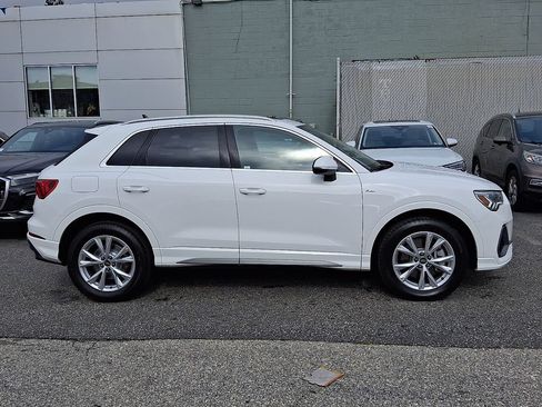 Certified 2023 Audi Q3 2.0T Premium w/ Convenience Package AWD/4WD image 8