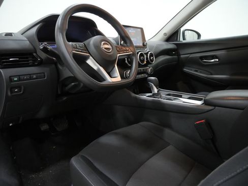 Used 2024 Nissan Sentra SV FWD image 8