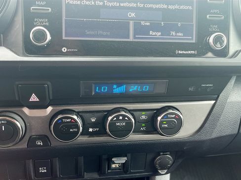 Used 2022 Toyota Tacoma SR AWD/4WD image 15