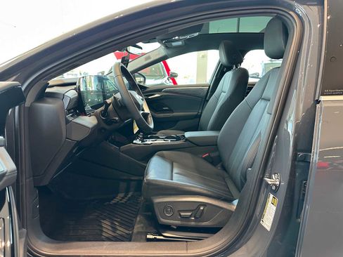 New 2025 Audi A6 e-tron Premium Plus image 23