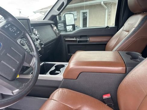 Used 2016 Ford F350 Platinum w/ Platinum Package AWD/4WD image 15