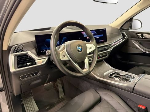 Used 2026 BMW X7 xDrive40i AWD/4WD image 4