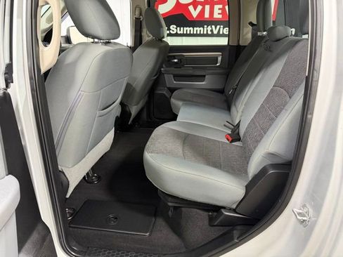 Used 2018 RAM 3500 SLT AWD/4WD image 9
