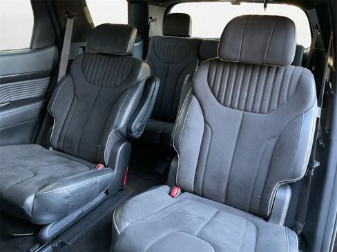 Used 2024 Hyundai Palisade Calligraphy image 9