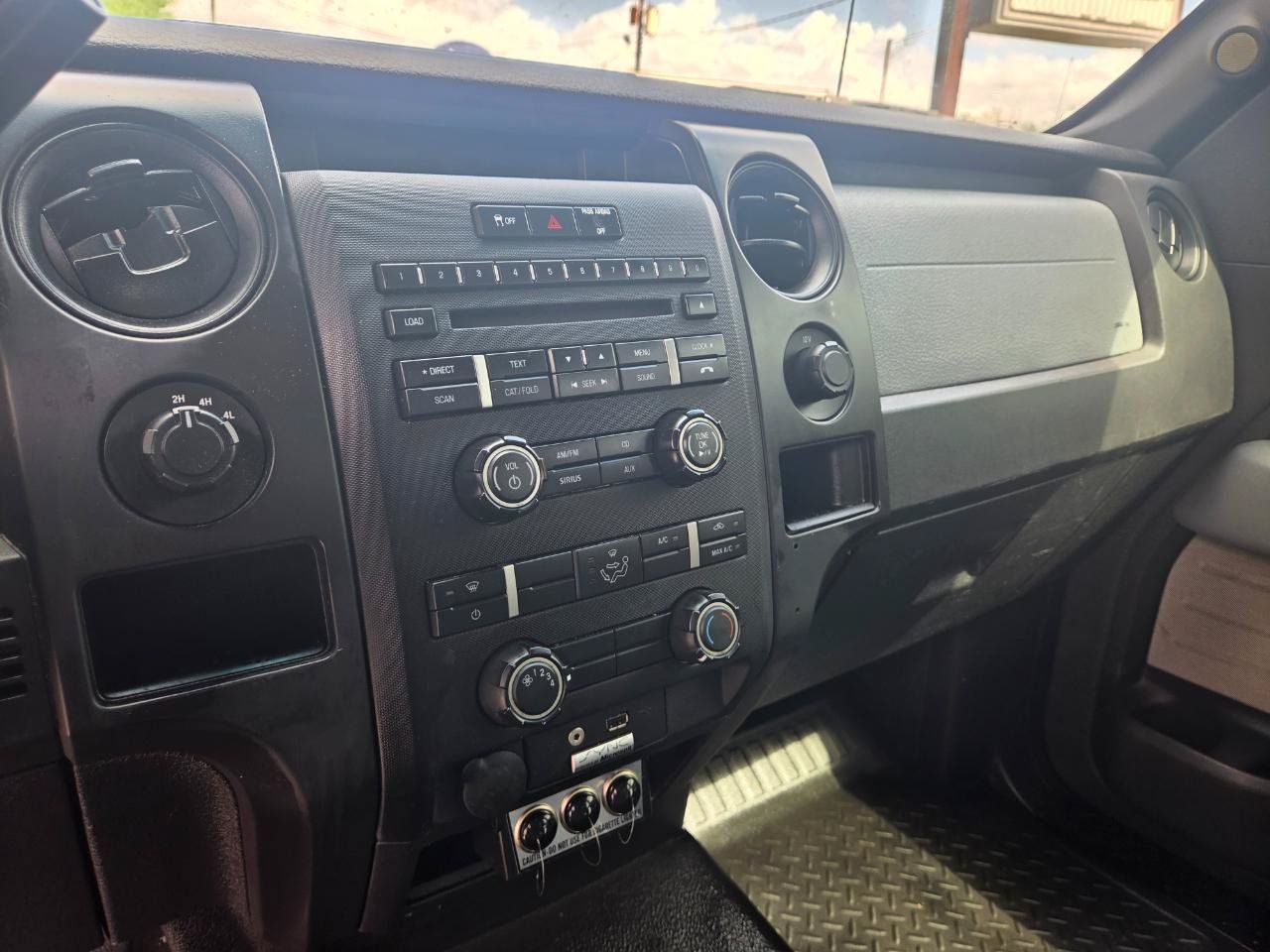Used 2014 Ford F150 XL w/ Equipment Group 101A Mid AWD/4WD image 17