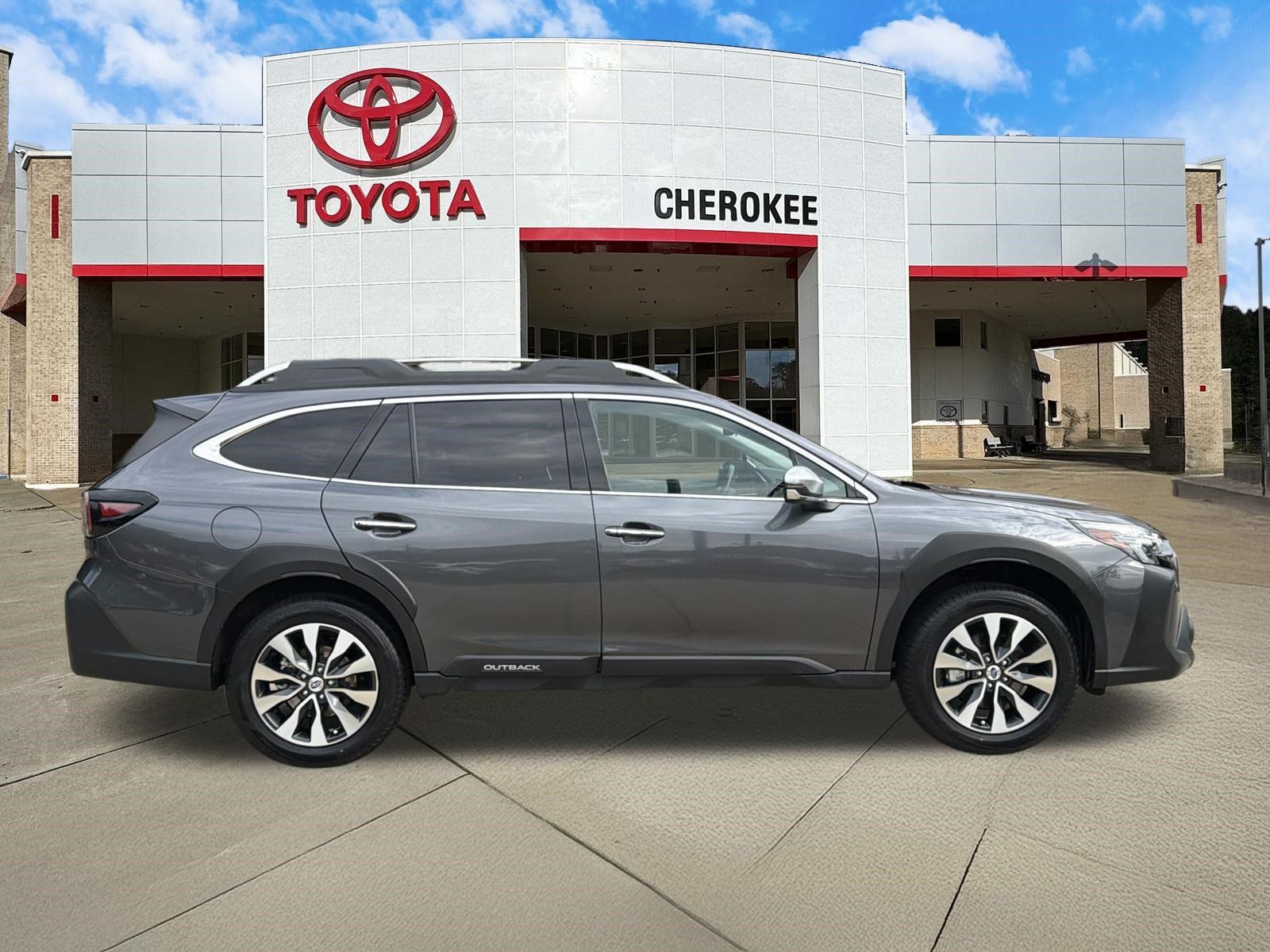 Used 2024 Subaru Outback Touring XT AWD/4WD image 4