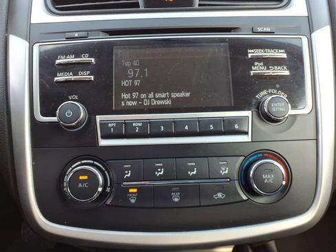 Used 2017 Nissan Altima 2.5 S w/ Power Driver Seat Package image 19