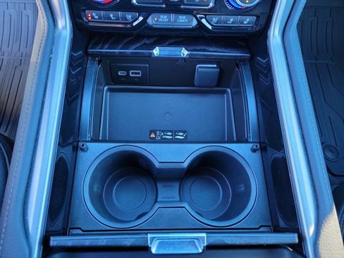 Used 2024 GMC Yukon Denali w/ Denali Reserve Package image 23