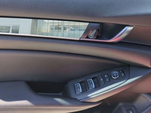Used 2019 Honda Accord Sport image 24