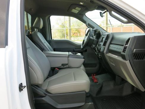 Used 2021 Ford F350 XL w/ Camper Package image 14