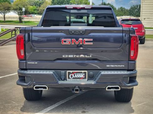 Used 2024 GMC Sierra 1500 Denali w/ Technology Package AWD/4WD image 6