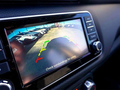 New 2025 Nissan Kicks Play S image 15