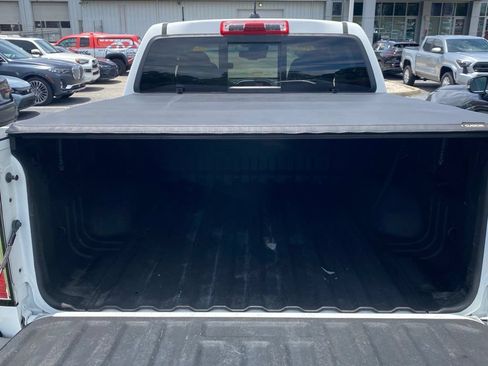Used 2022 GMC Canyon Denali RWD image 11