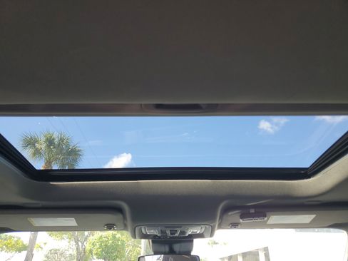 Used 2023 GMC Sierra 1500 Elevation w/ Elevation Premium Package image 6