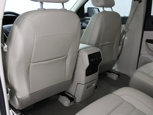 Used 2023 GMC Acadia Denali AWD/4WD image 16