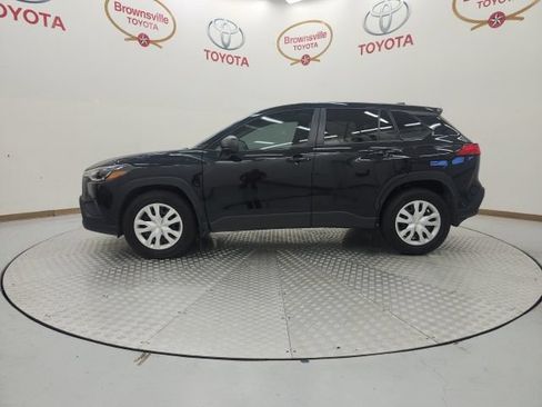 Used 2025 Toyota Corolla Cross L FWD image 5