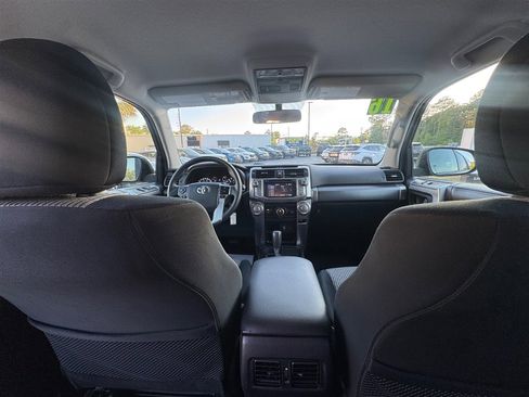 Used 2016 Toyota 4Runner SR5 image 24