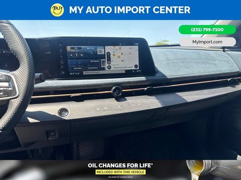 Used 2024 Nissan Ariya AWD image 10