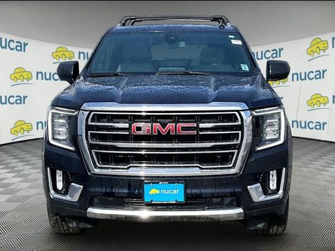 Used 2021 GMC Yukon XL SLT image 2