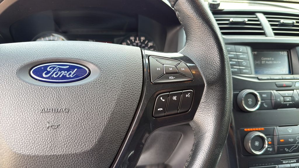 Used 2018 Ford Explorer XLT AWD/4WD image 24