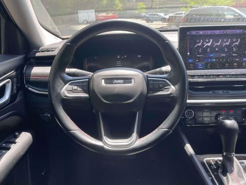 Used 2022 Jeep Compass Trailhawk w/ Trailhawk Elite Group AWD/4WD image 14