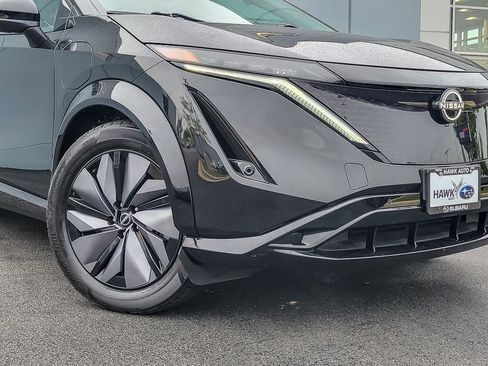 Used 2023 Nissan Ariya AWD image 2