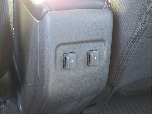 Used 2024 Nissan Kicks SV image 17