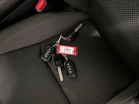 Used 2021 Honda HR-V Sport image 30
