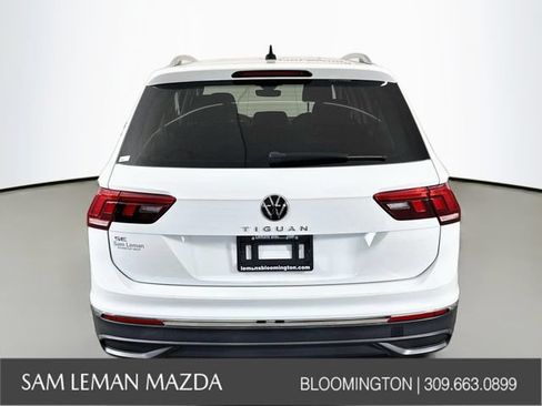 Used 2024 Volkswagen Tiguan SE FWD image 6