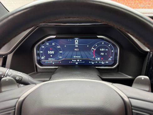 Used 2023 GMC Sierra 1500 AT4 w/ AT4 Premium Package AWD/4WD image 17