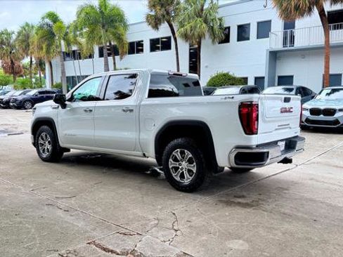 Used 2024 GMC Sierra 1500 SLT AWD/4WD image 6