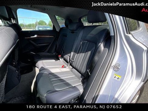 Certified 2023 Audi Q5 2.0T Premium w/ Convenience Package AWD/4WD image 21