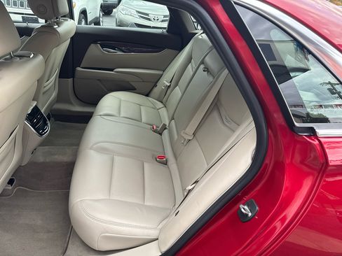 Used 2013 Cadillac XTS Premium image 23