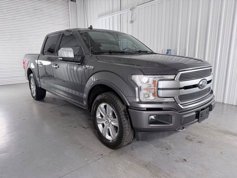 Used 2018 Ford F150 Platinum w/ Equipment Group 701A Luxury AWD/4WD image 3