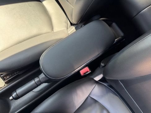Used 2013 MINI Cooper Hardtop FWD image 23