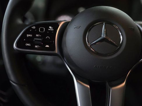 Used 2022 Mercedes-Benz Sprinter 3500 image 19