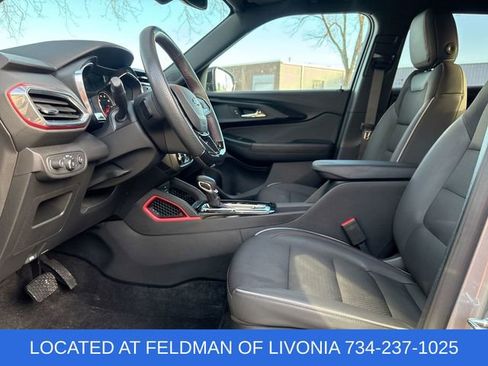 Used 2023 Chevrolet TrailBlazer RS w/ Technology Package image 18
