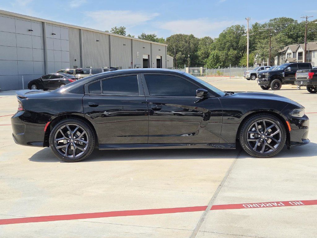 Used 2023 Dodge Charger R/T w/ Blacktop Package RWD image 8