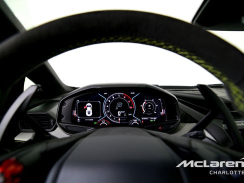 Used 2024 Lamborghini Revuelto AWD/4WD image 14
