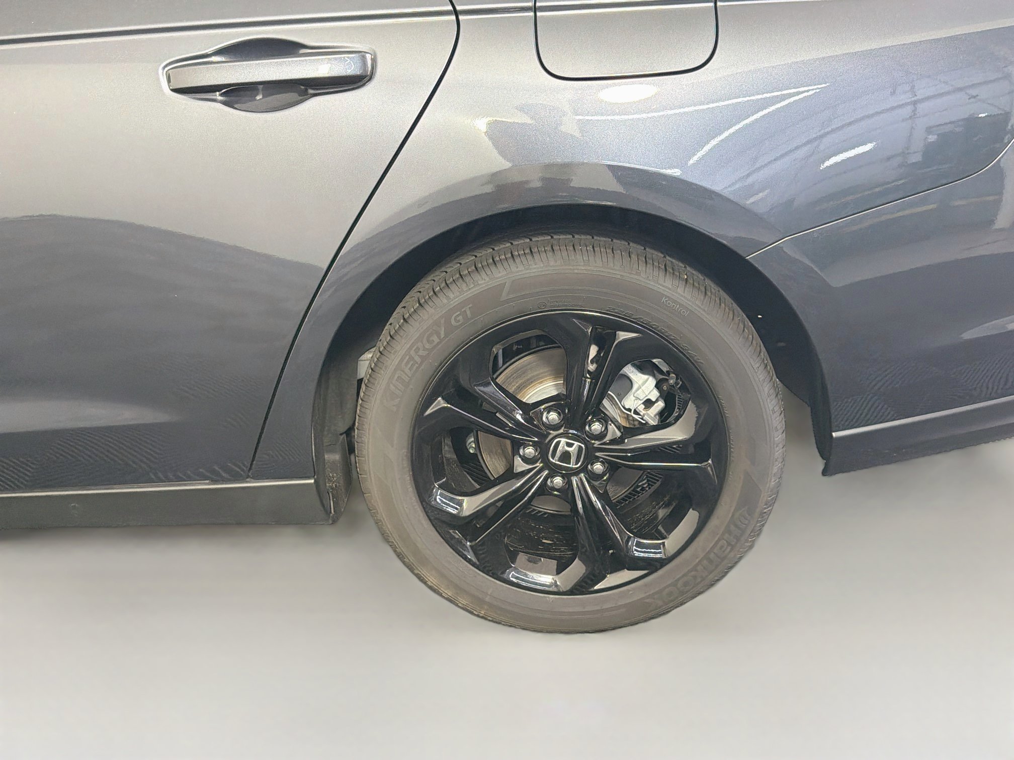 Used 2025 Honda Accord SE image 11