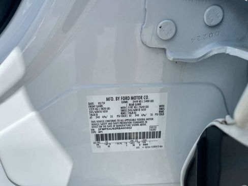 Used 2024 Ford Edge SEL AWD/4WD image 26