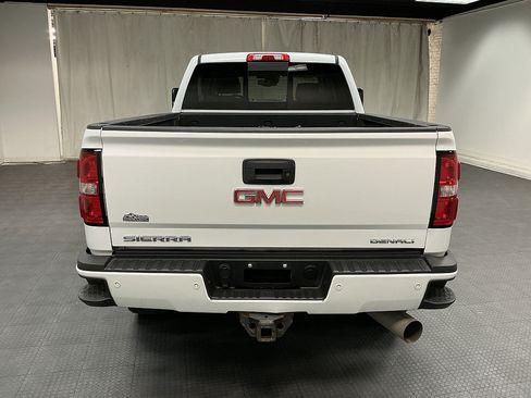 Used 2017 GMC Sierra 3500 Denali w/ Duramax Plus Package AWD/4WD image 4